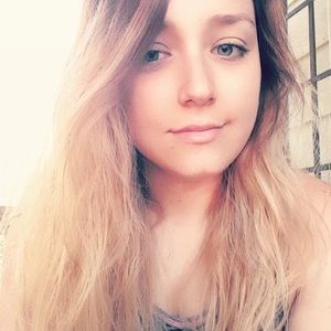 Meet your Posher, Kelli